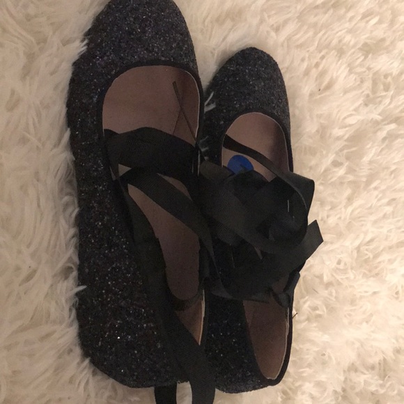 Ballet flats/ slip ons - Picture 4 of 6